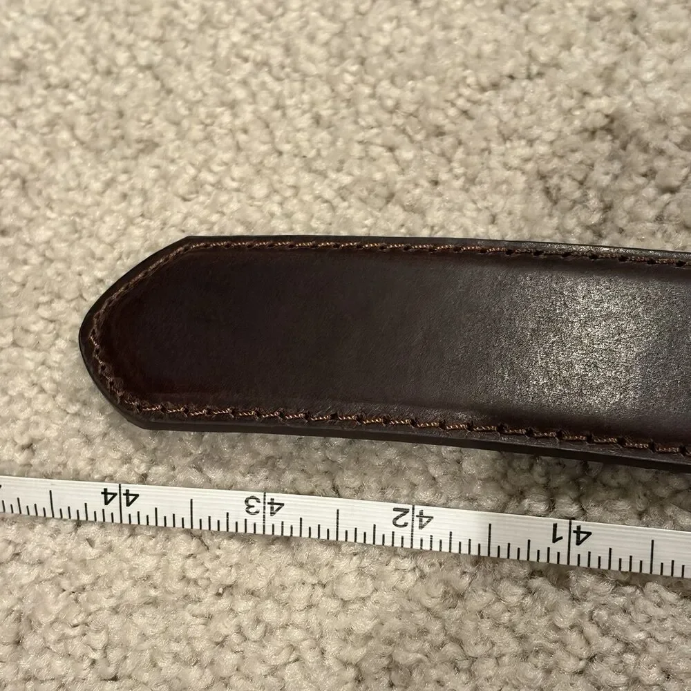 NWOT Genuine Leather Men’s Belt With Long Horn Buckle Size 34 Brown